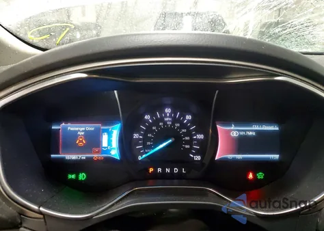 2014 Ford Fusion Se Phev z USA, uszkodzony, nr VIN 3FA6P0PU9ER328304